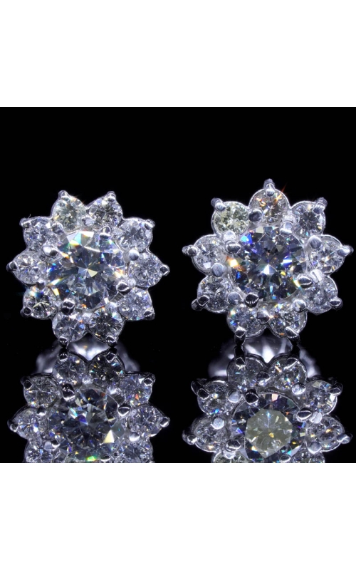 4.6-4.8mm Center Diamond Earrings Flower Design