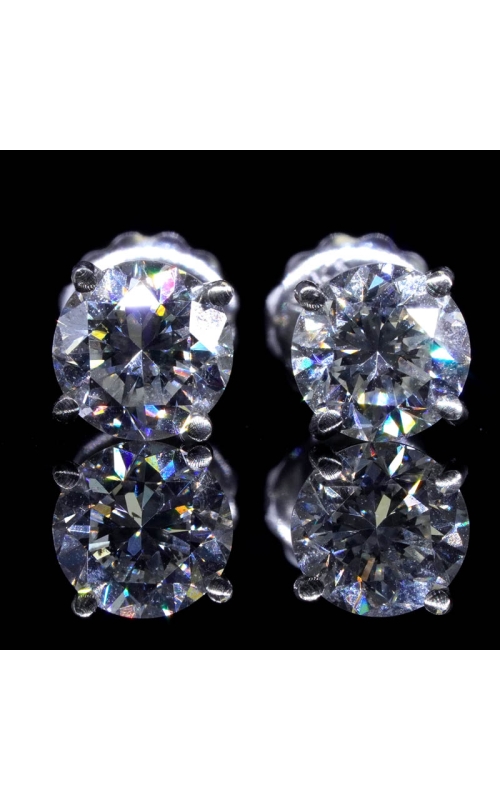 5.5-5.6mm Center Diamond Earrings