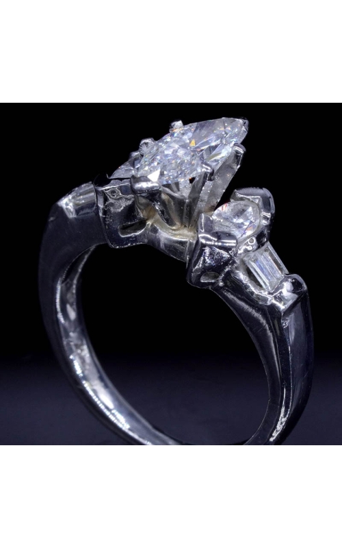 3 Marquise diamond Ring Platinum
